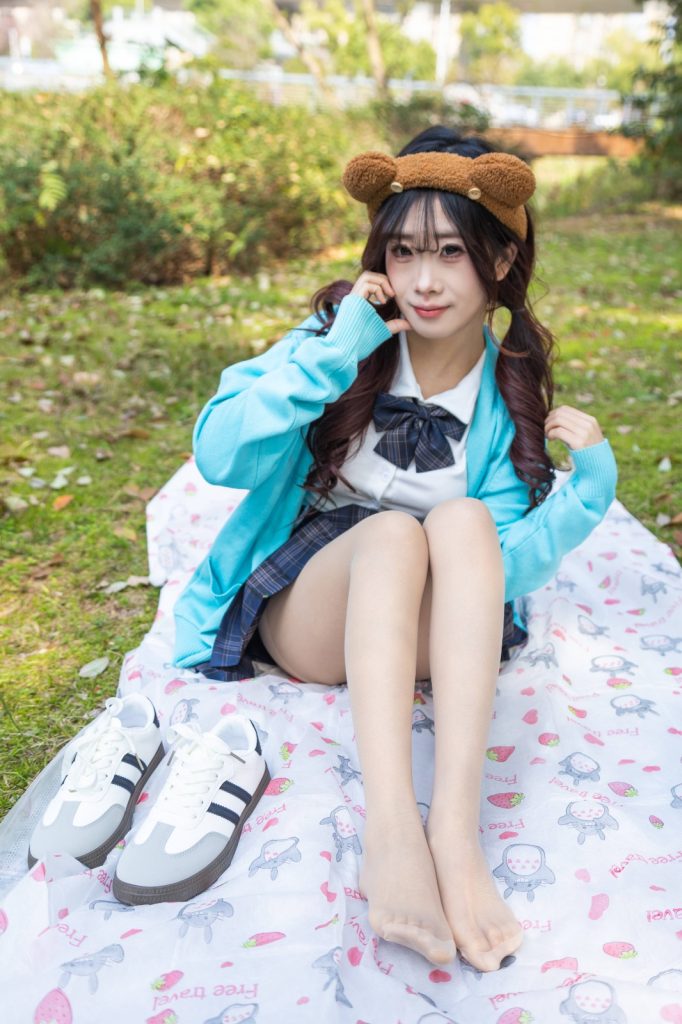 014期：薄肉丝，白板鞋，JK裙