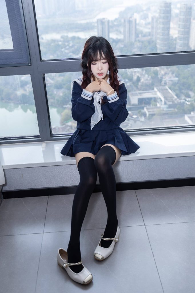 丝恋摄影 017期：厚黑丝，小皮鞋，裸足[168P/1V/4.34G]插图