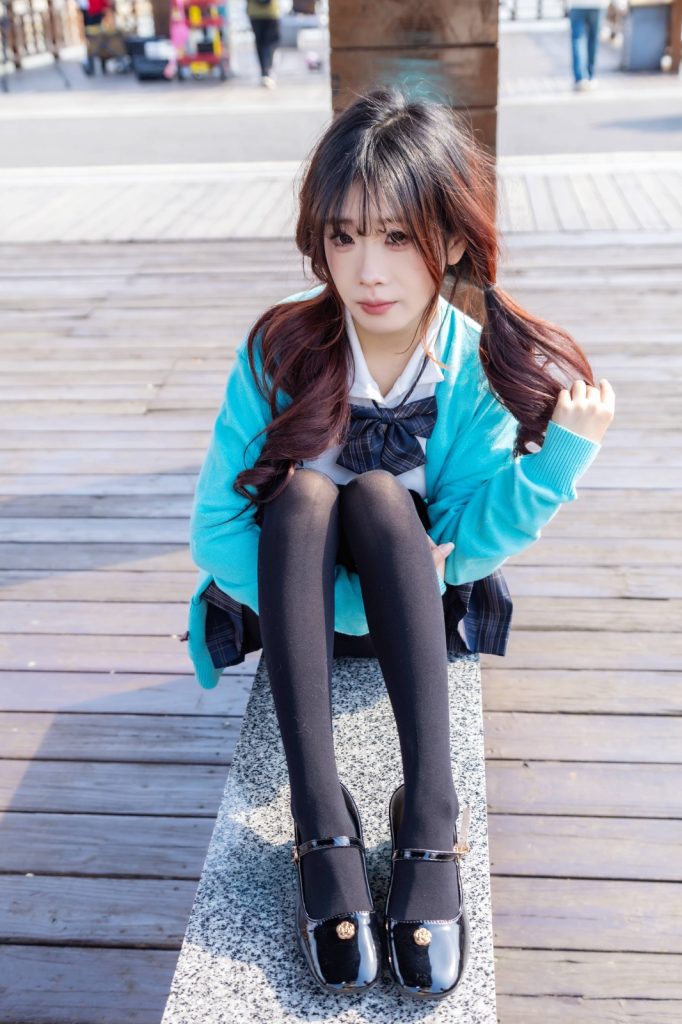 020期：厚黑丝，小皮鞋，JK短裙