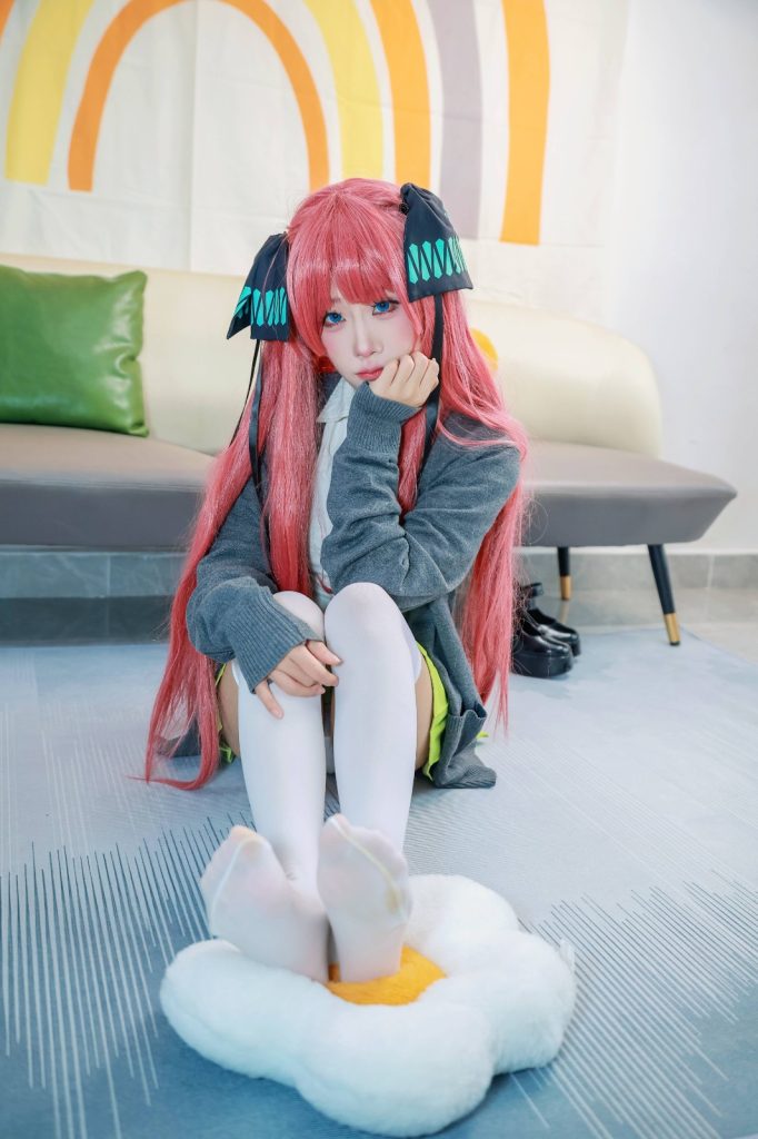 丝恋摄影 023期：厚白丝，高跟鞋，仅身衣，超短裙[290P/1V/5.48G]插图2