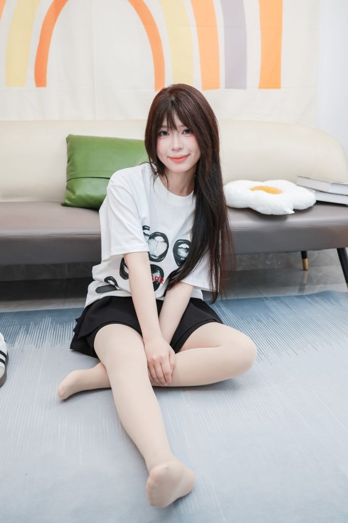 029期：厚肉丝，白板鞋，超短裙