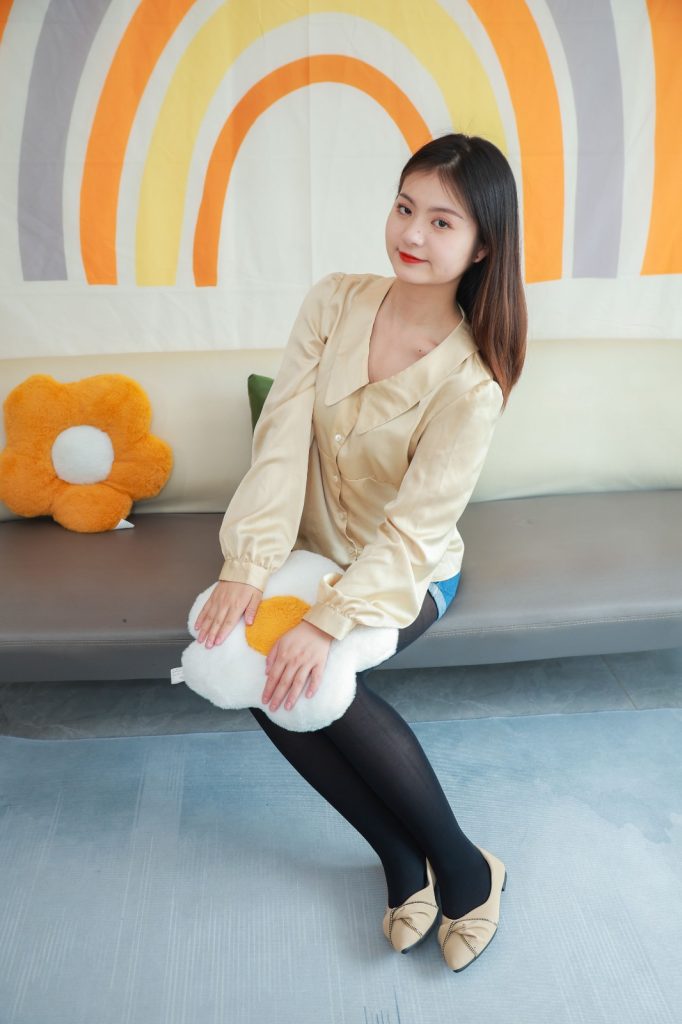 032期：厚黑丝，平底鞋，短牛仔裤