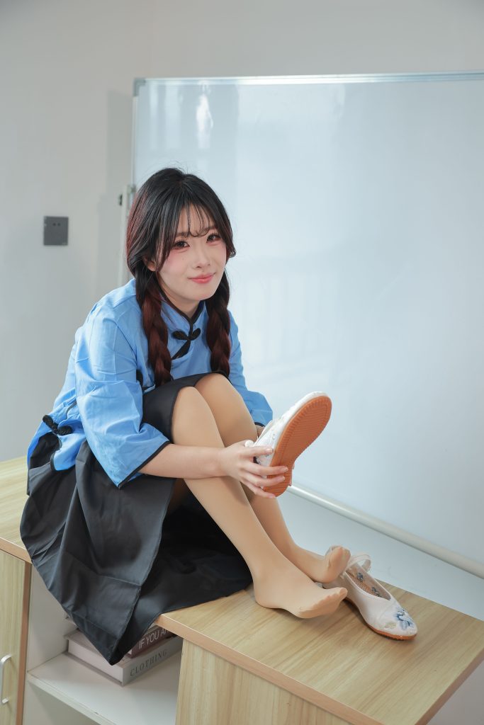 074期：厚肉丝，绣花鞋，国民风穿搭