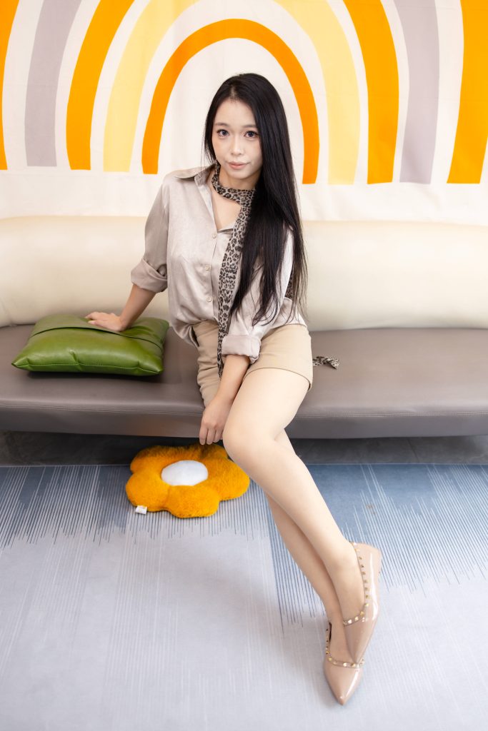 081期：薄肉丝，平底鞋，商务风