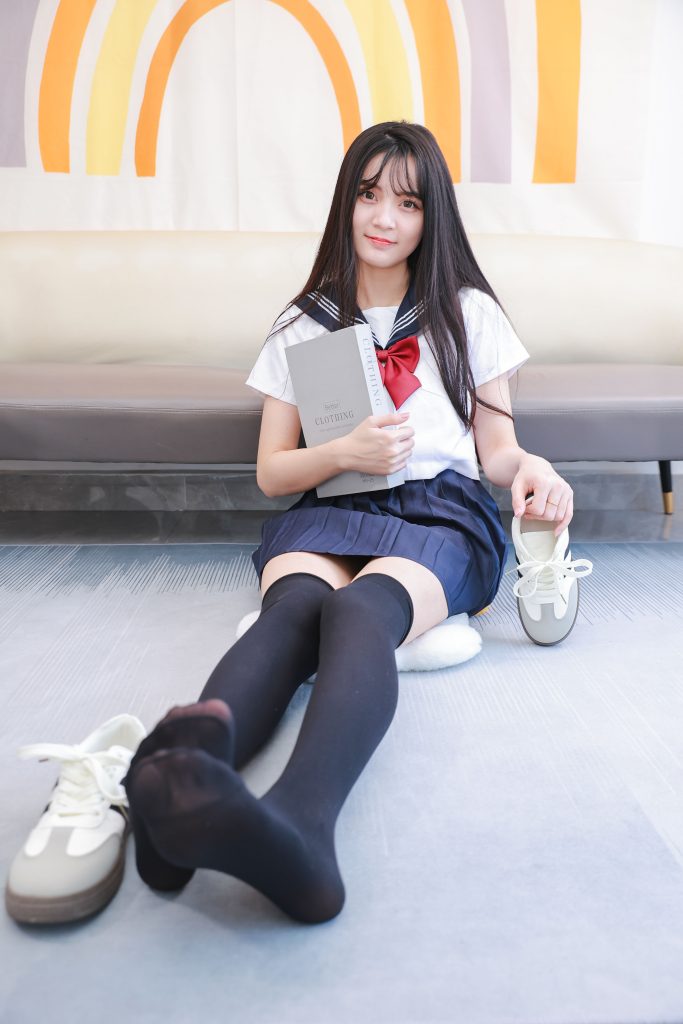115期：厚黑丝，帆布鞋，jk水手服